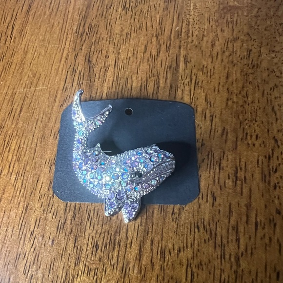 Shark Brooch - NWT - Picture 3 of 4